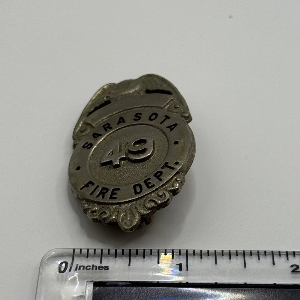 Vintage Sarasota Fire Dept Badge 49 Eagle Crest Silver Tone Metal Pin Florida